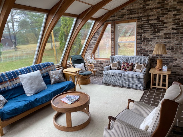 Cedar Cabin Vacation Rentals Sunroom